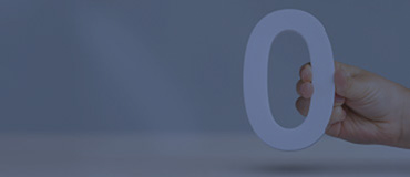 手数料3つの強み。着手金0円の説明の背景画像。