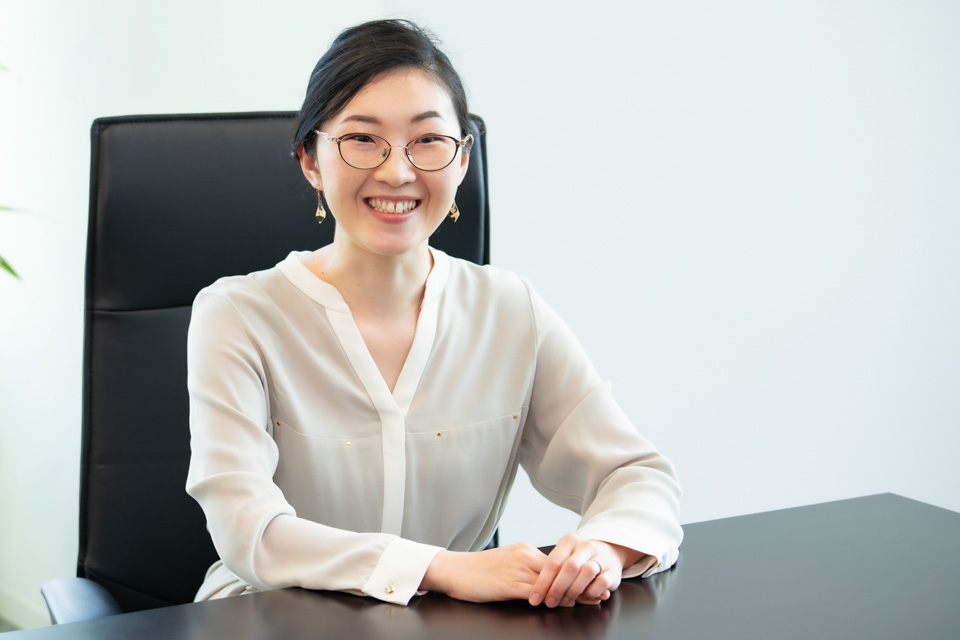株式会社Pros Cons 安部 恭子 夫人