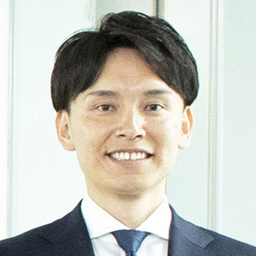 企業情報部　課長　高橋 祐基