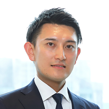 企業情報部 主任　　岡山 海斗