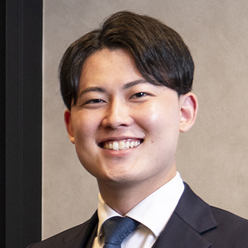 企業情報部　課長　大木 一樹