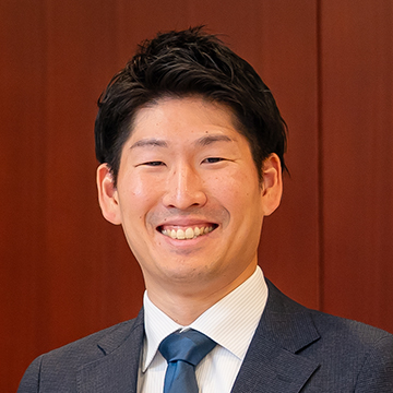 企業情報部　主任　川田原 璃旺