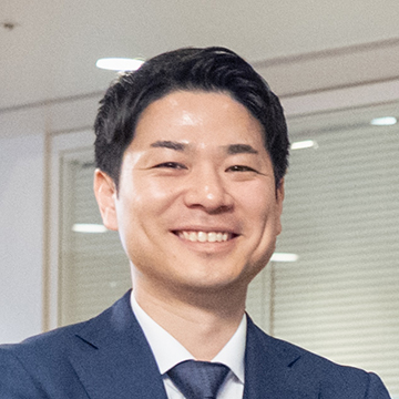 企業情報部　主任　山田 啓