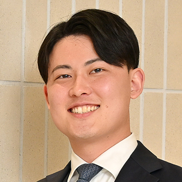 企業情報部　課長　大木  一樹