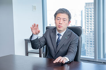 嶋崎 知実 様