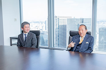 嶋崎 八洲男 様と嶋崎 知実 様