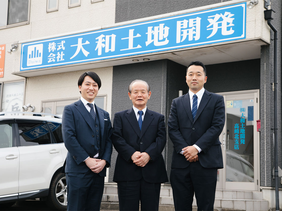 (左から)弊社竹内、福田様、小島様