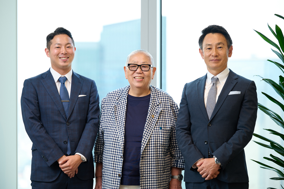 (左から)弊社アドバイザー 大竹、松本様、妹尾様