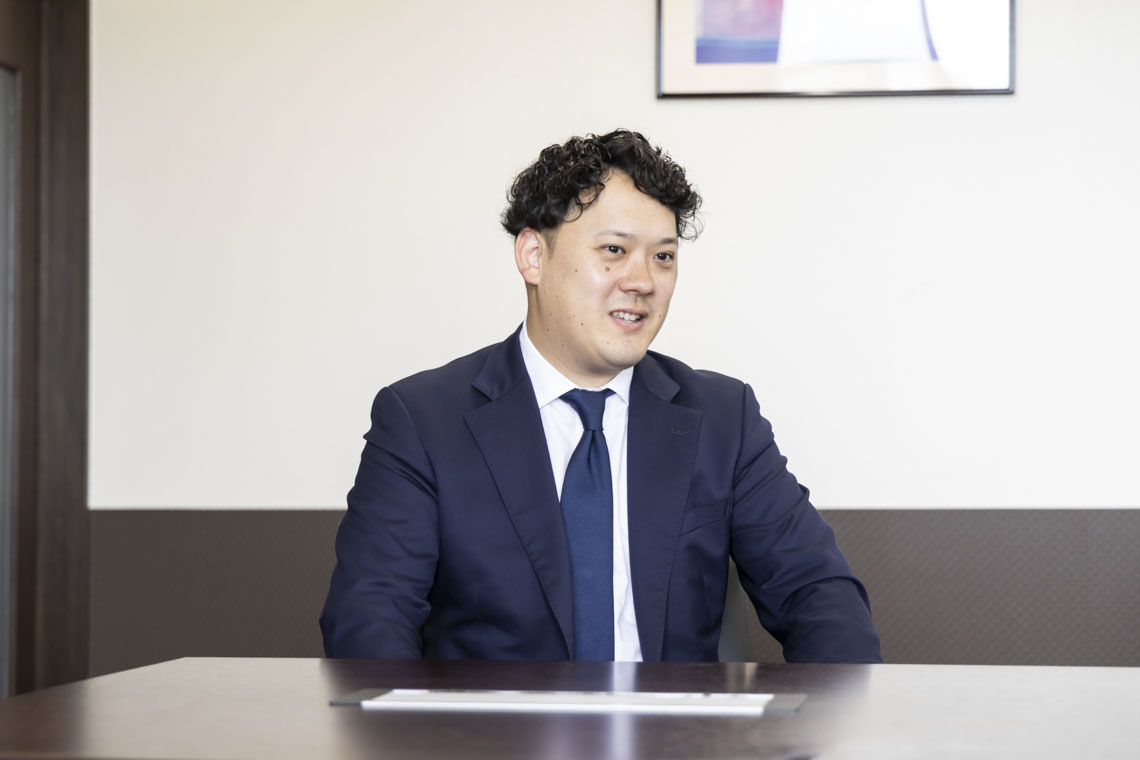 谷